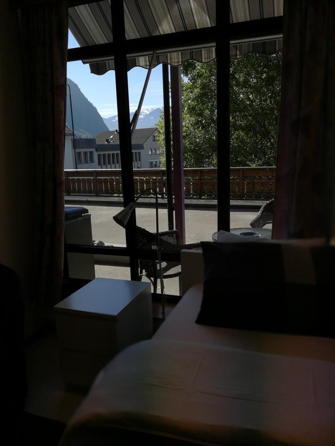 Volda Hostel, Bed And Breakfast As Lauvstad Exterior photo